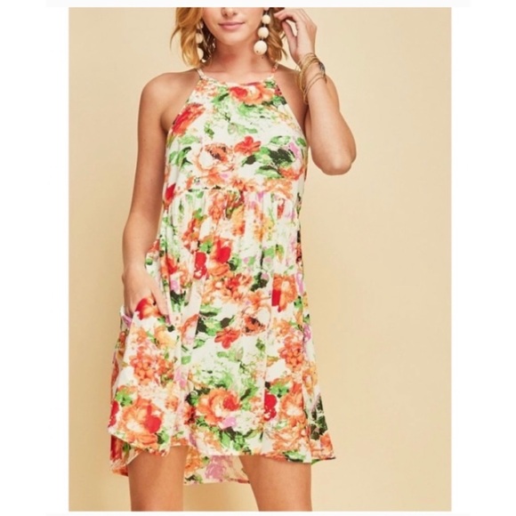 entro Dresses & Skirts - NWT Entro floral dress